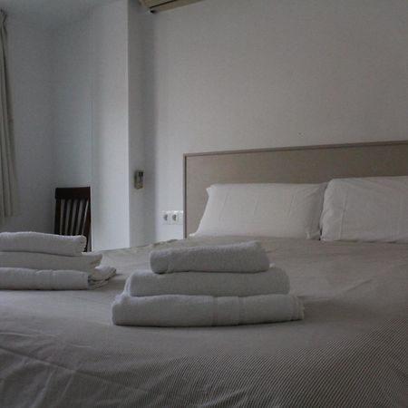 Carihuela Beach Apartamentos Torremolinos Bagian luar foto