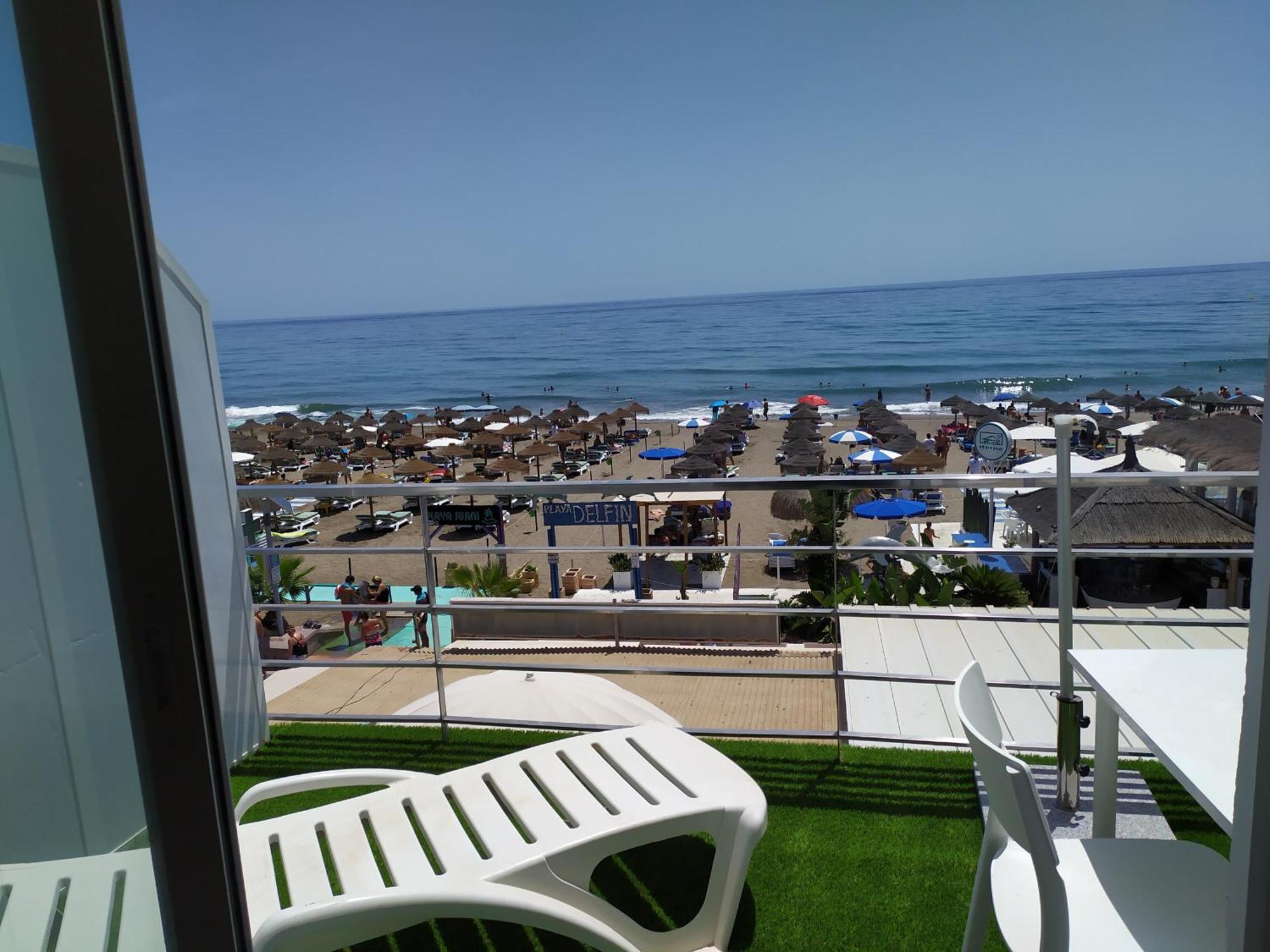 Carihuela Beach Apartamentos Torremolinos Bagian luar foto