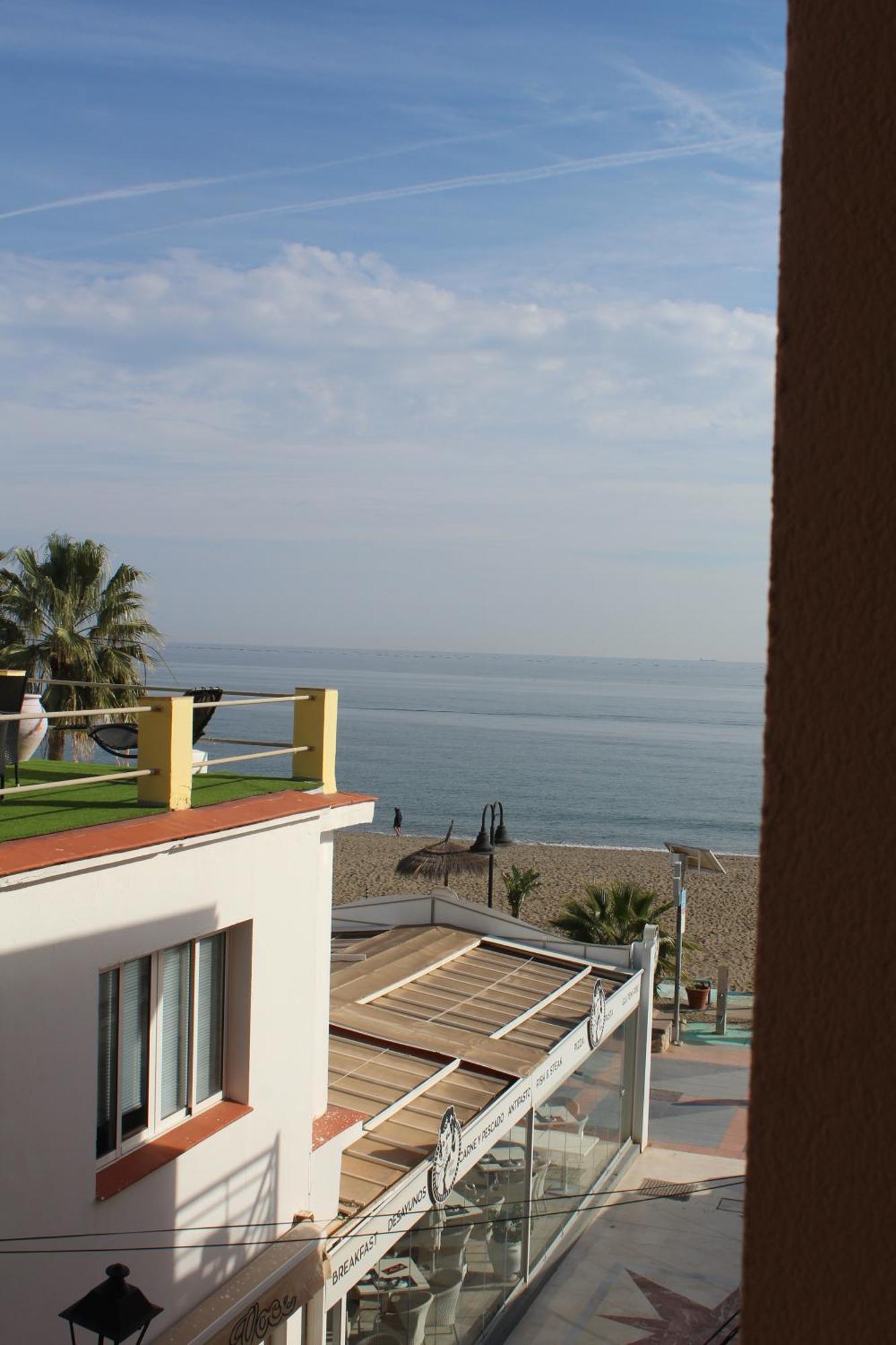 Carihuela Beach Apartamentos Torremolinos Ruang foto