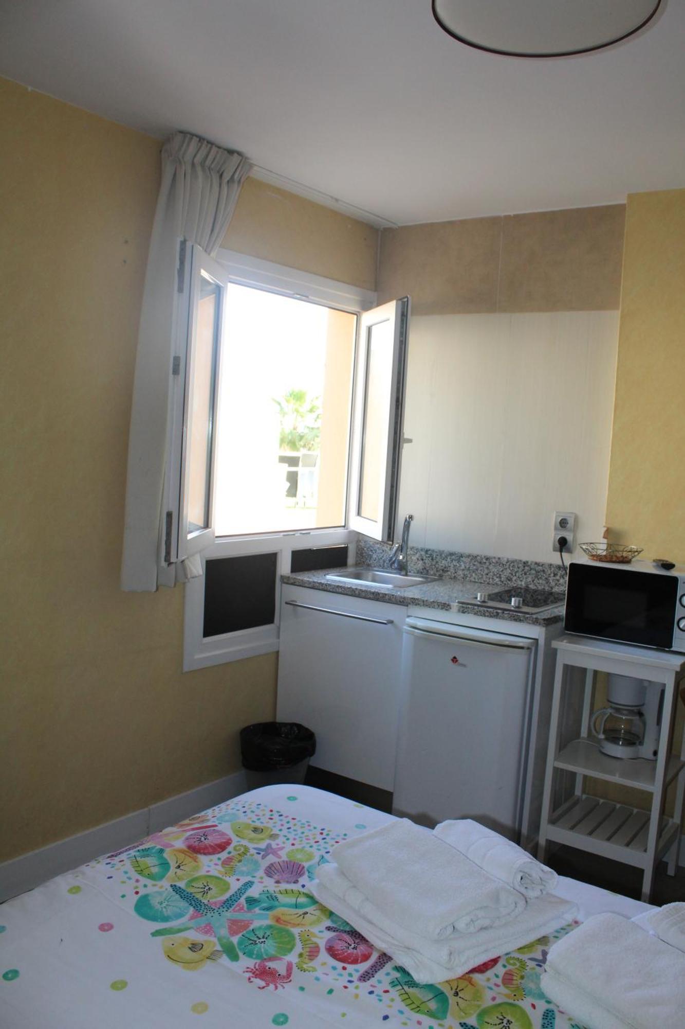 Carihuela Beach Apartamentos Torremolinos Ruang foto