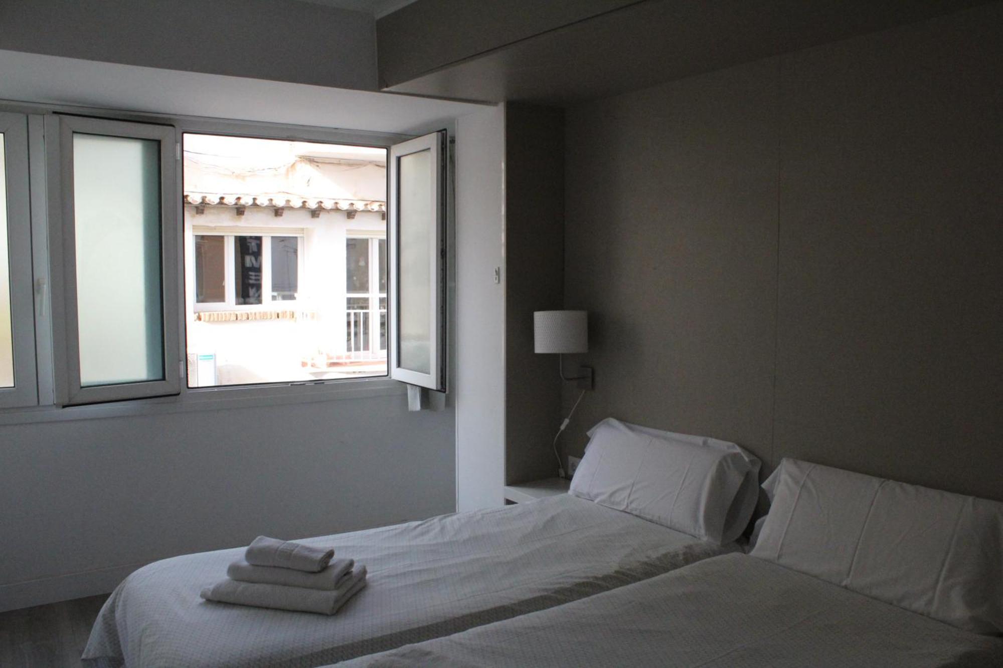 Carihuela Beach Apartamentos Torremolinos Bagian luar foto