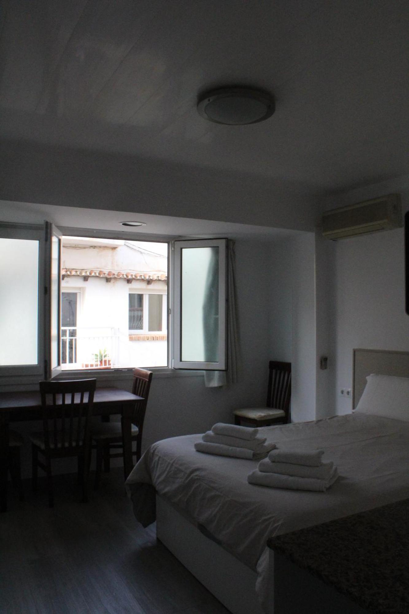 Carihuela Beach Apartamentos Torremolinos Bagian luar foto