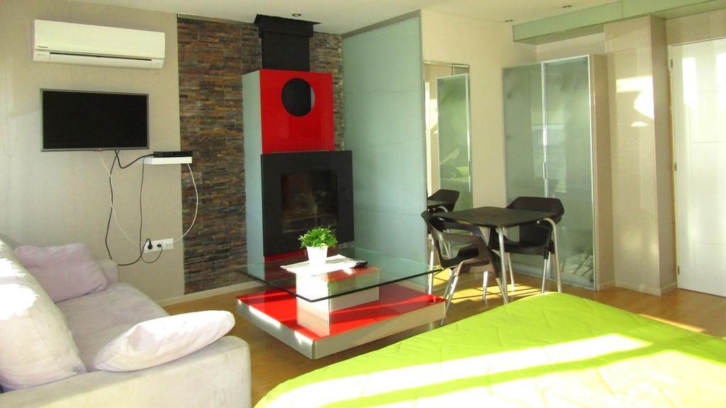 Carihuela Beach Apartamentos Torremolinos Bagian luar foto